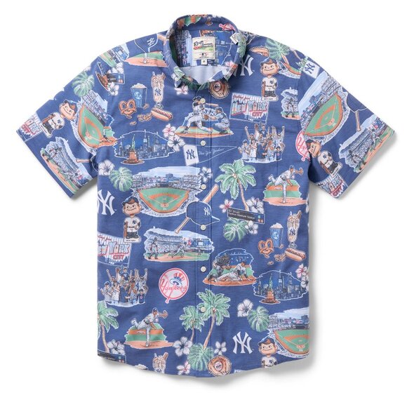 Reyn Spooner MLB® NEW YORK YANKEES SCENIC PERFORMANCE BUTTON FRONT SHIRT - Picture 1 of 3